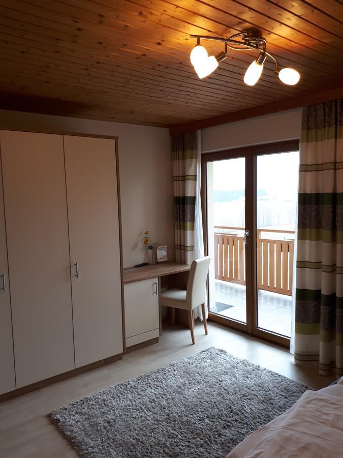 Kreuzinger, 5310 Penzion *