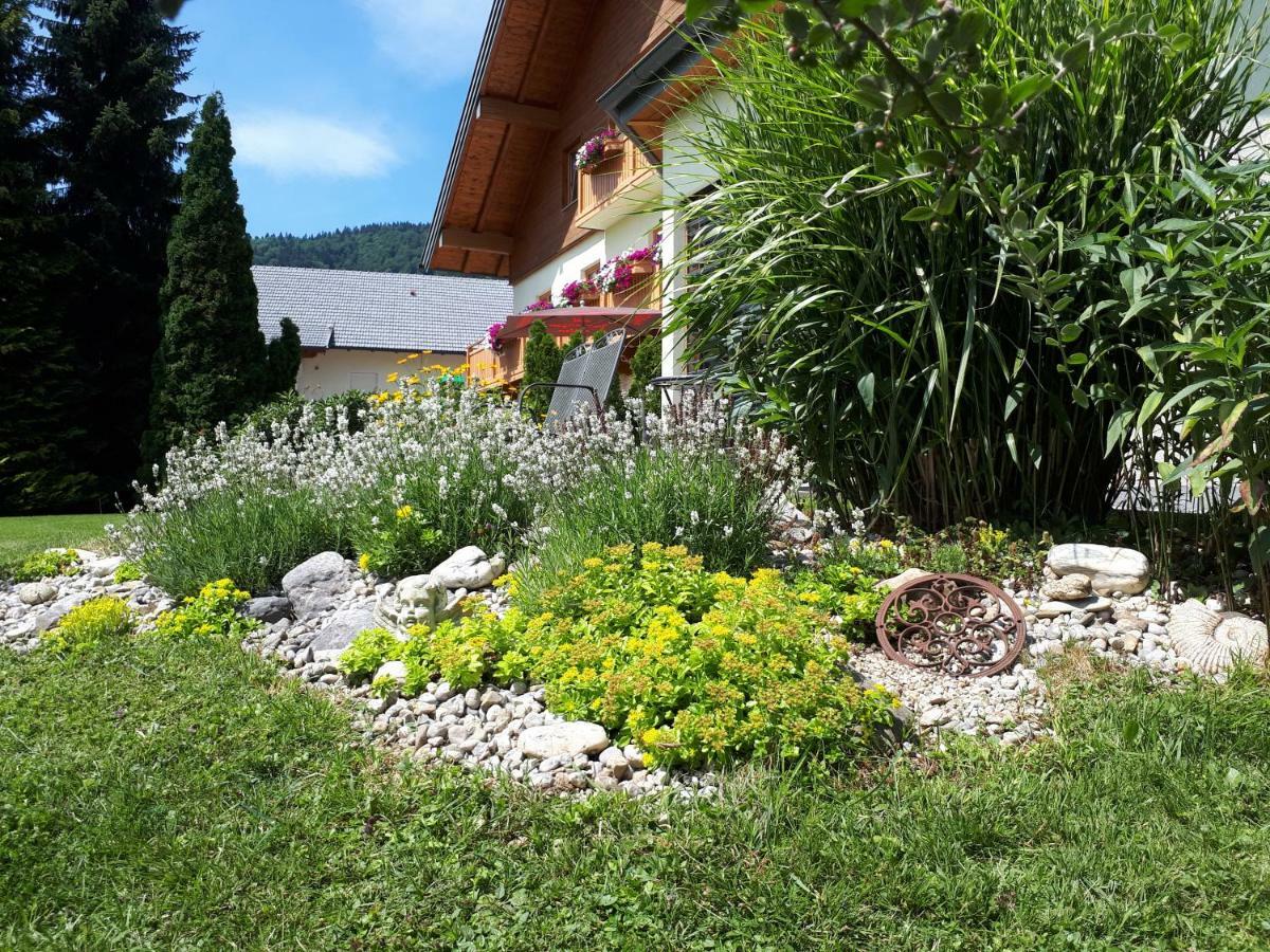 Kreuzinger, 5310 Penzion