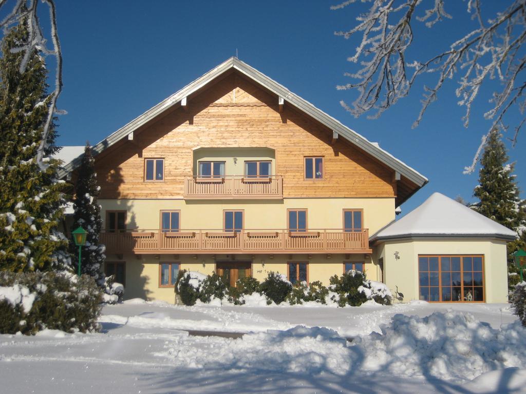 Kreuzinger, 5310 Affittacamere