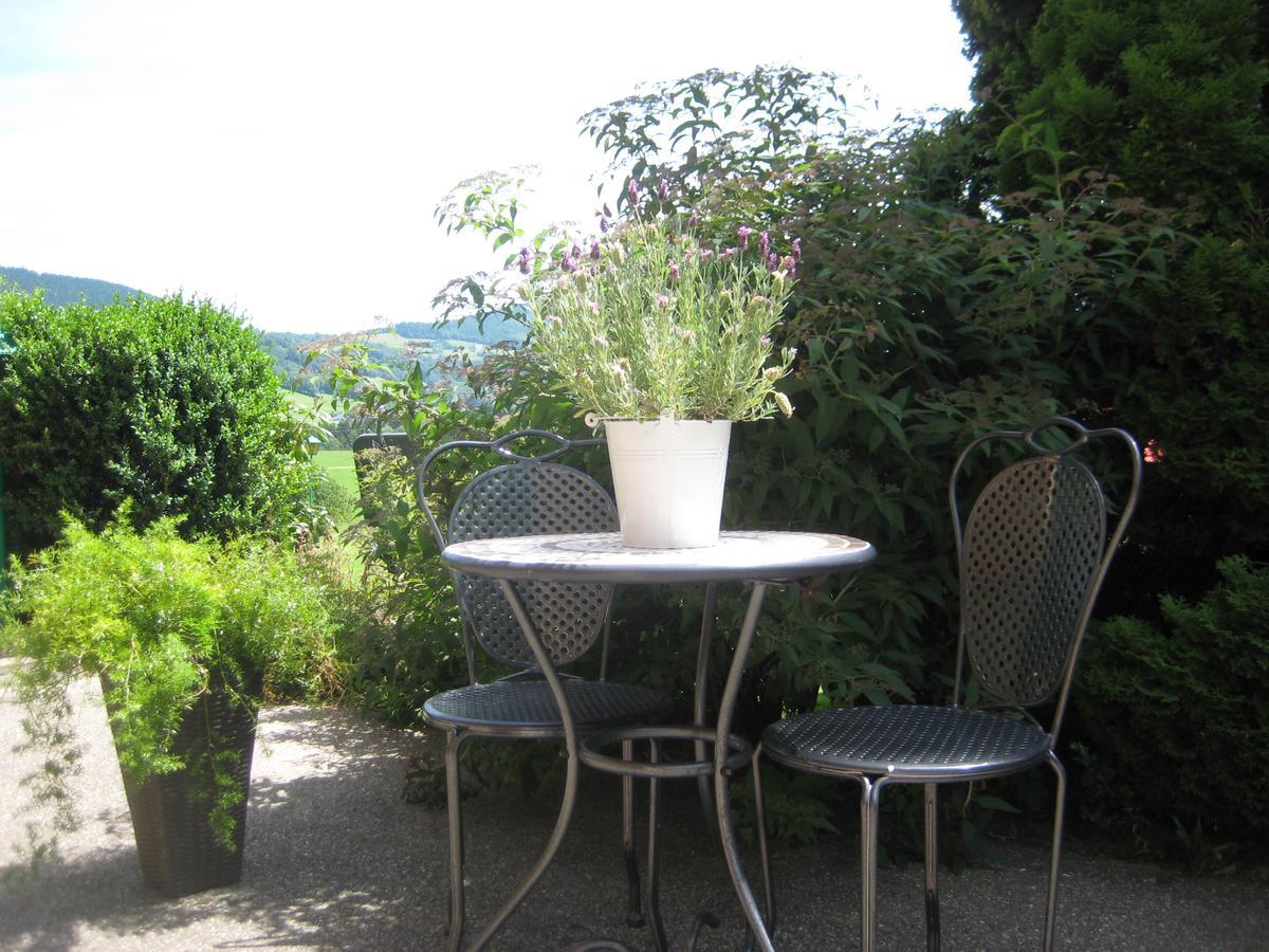 Kreuzinger, 5310 Affittacamere *